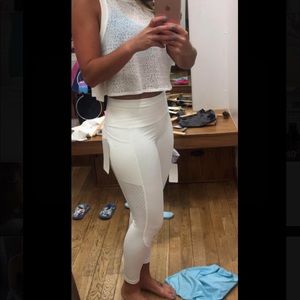 Lululemon RARE mind over miles crop! BNWT!
